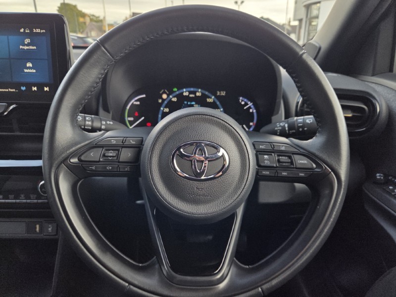2022 (22) TOYOTA YARIS CROSS 1.5 Hybrid Dynamic 5dr CVT 5933516