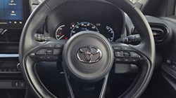 2022 (22) TOYOTA YARIS CROSS 1.5 Hybrid Dynamic 5dr CVT 5933516