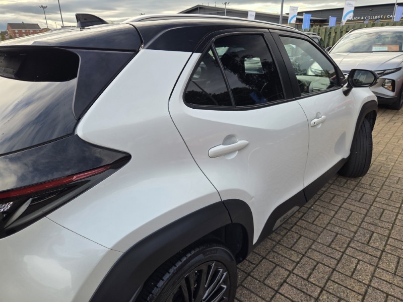 2022 (22) TOYOTA YARIS CROSS 1.5 Hybrid Dynamic 5dr CVT 5933494