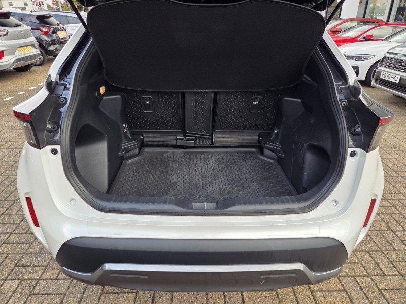2022 (22) TOYOTA YARIS CROSS 1.5 Hybrid Dynamic 5dr CVT 5933499