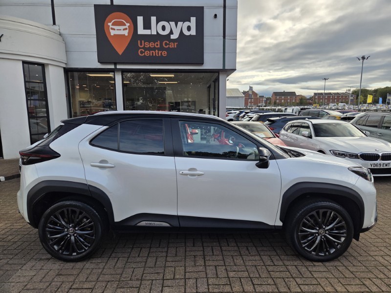 2022 (22) TOYOTA YARIS CROSS 1.5 Hybrid Dynamic 5dr CVT 5933484