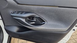 2022 (22) TOYOTA YARIS CROSS 1.5 Hybrid Dynamic 5dr CVT 5933512