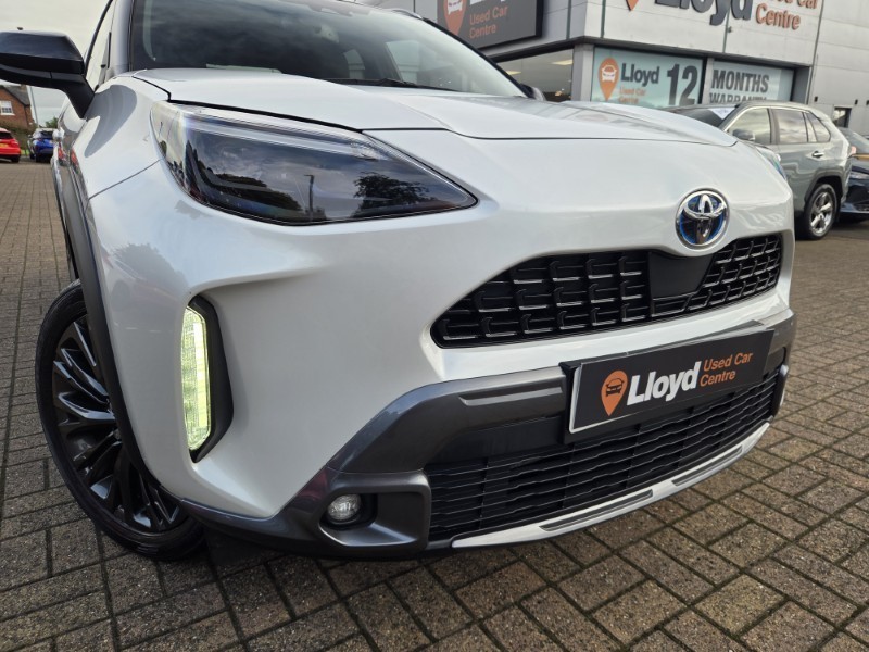 2022 (22) TOYOTA YARIS CROSS 1.5 Hybrid Dynamic 5dr CVT 5933491