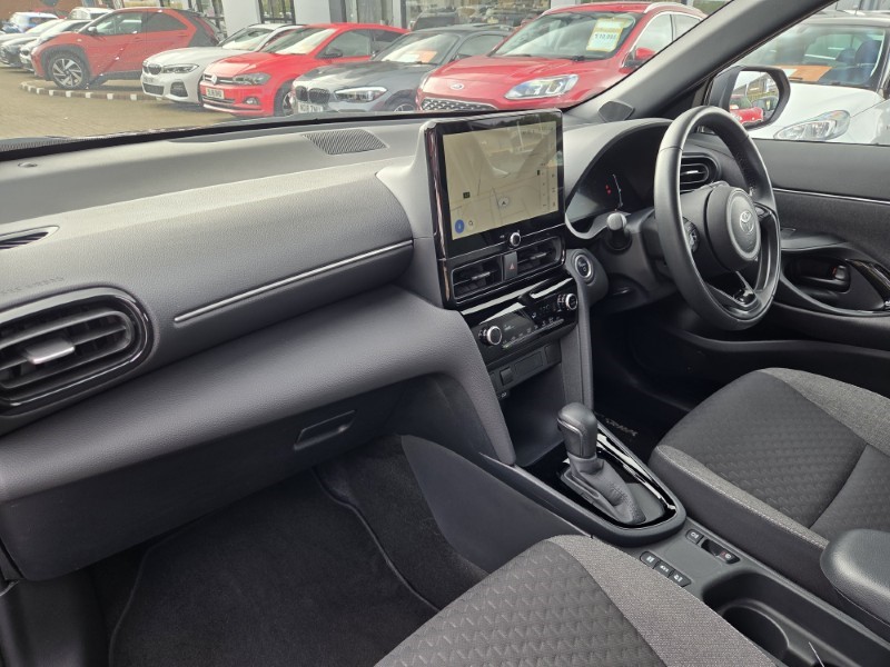 2024 (24) TOYOTA YARIS CROSS 1.5 Hybrid Design 5dr CVT 5839564