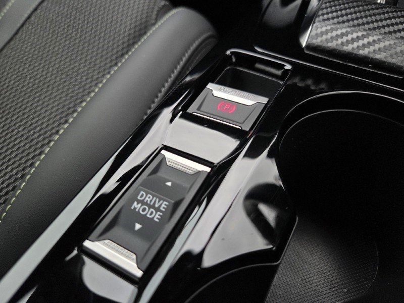 2024 (24) PEUGEOT 208 1.2 Hybrid 100 GT 5dr e-DSC6 5839758