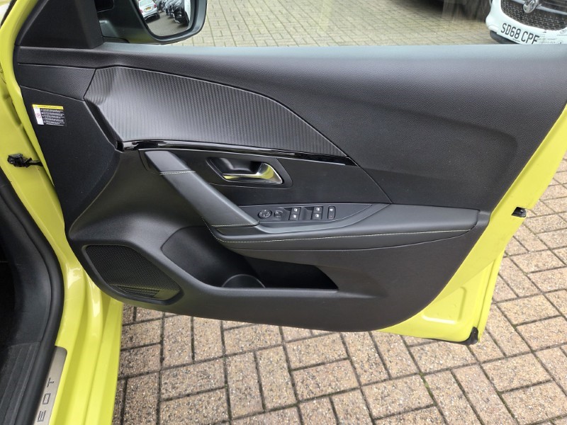 2024 (24) PEUGEOT 208 1.2 Hybrid 100 GT 5dr e-DSC6 5839752