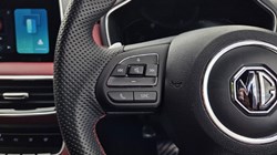 2024 (24) MG MOTOR UK HS 1.5 T-GDI Trophy 5dr DCT 5832796