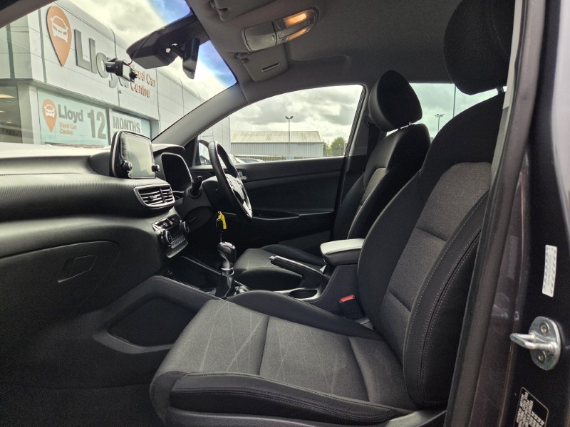2018 (68) HYUNDAI TUCSON 1.6 GDi SE Nav 5dr 2WD 5840259