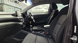 2018 (68) HYUNDAI TUCSON 1.6 GDi SE Nav 5dr 2WD 5840259