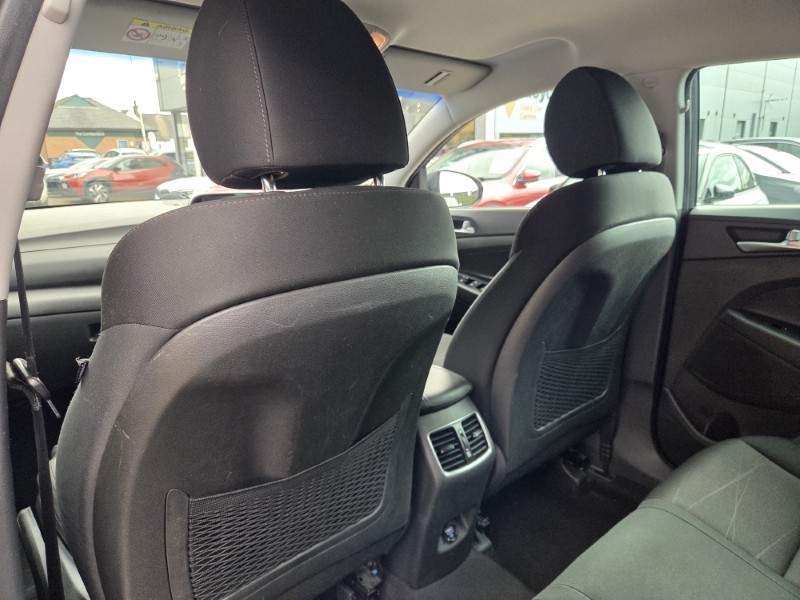 2018 (68) HYUNDAI TUCSON 1.6 GDi SE Nav 5dr 2WD 5840252