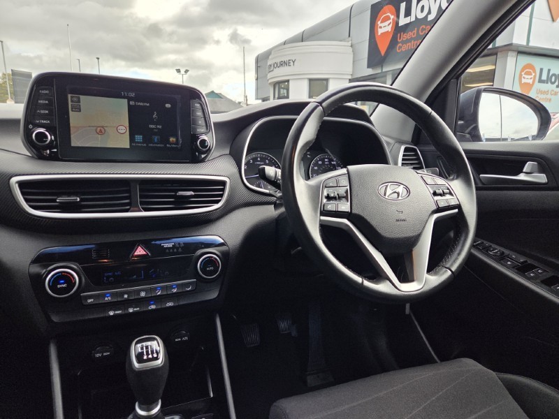 2018 (68) HYUNDAI TUCSON 1.6 GDi SE Nav 5dr 2WD 5840255