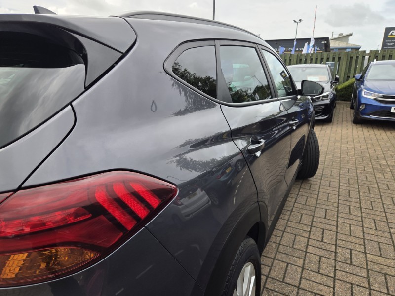 2018 (68) HYUNDAI TUCSON 1.6 GDi SE Nav 5dr 2WD 5840244