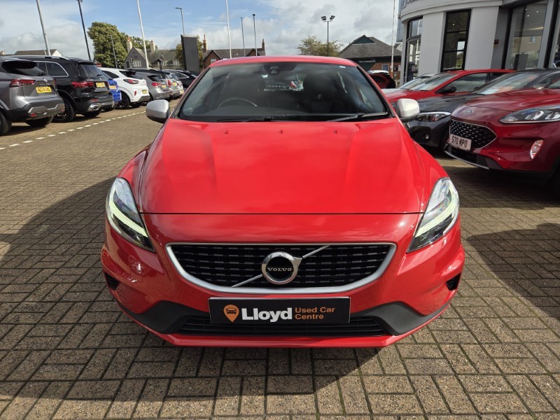 2018 (18) VOLVO V40 T2 [122] R DESIGN 5dr 5840279