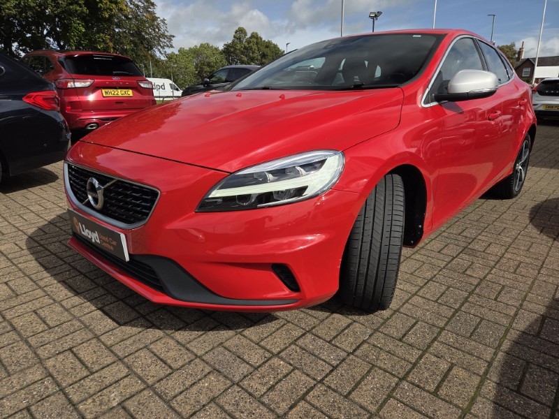 2018 (18) VOLVO V40 T2 [122] R DESIGN 5dr 5840283