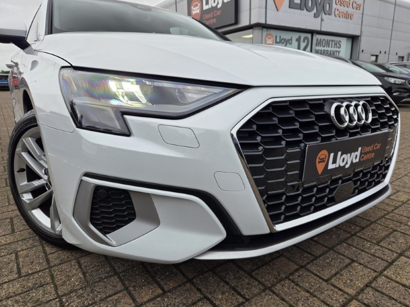 2022 (22) AUDI A3 35 TFSI Sport 5dr 5842364
