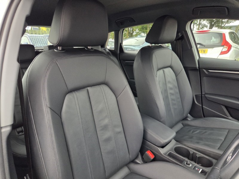 2022 (22) AUDI A3 35 TFSI Sport 5dr 5842384