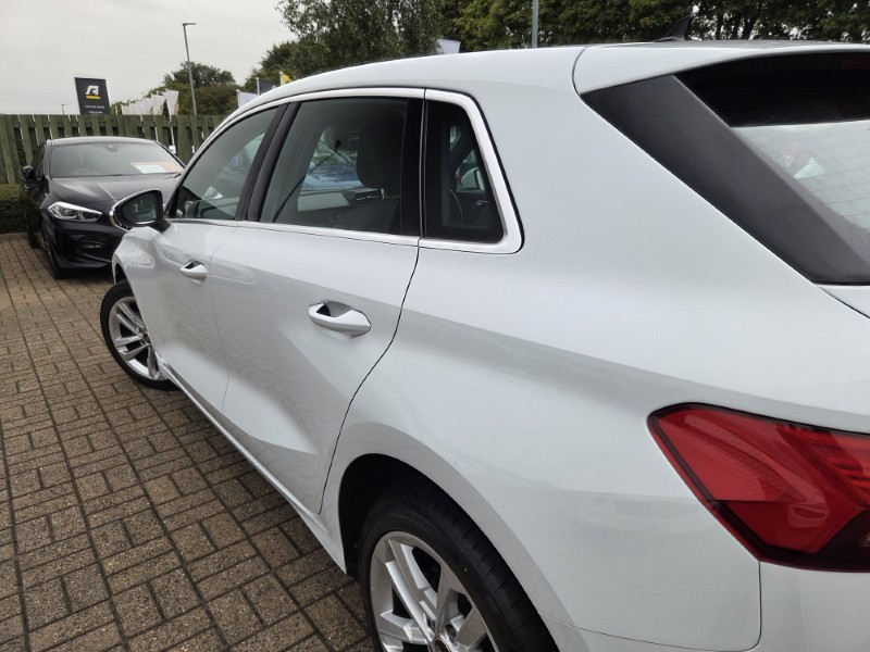 2022 (22) AUDI A3 35 TFSI Sport 5dr 5842366