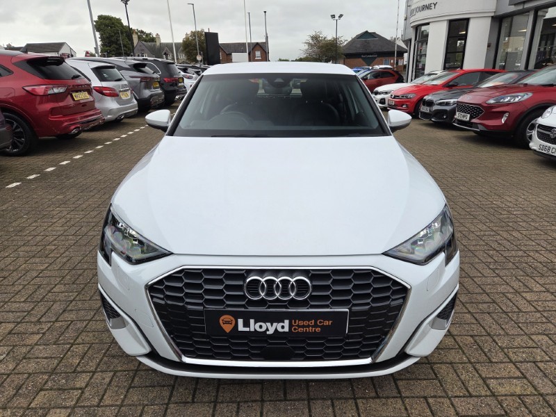 2022 (22) AUDI A3 35 TFSI Sport 5dr 5842361