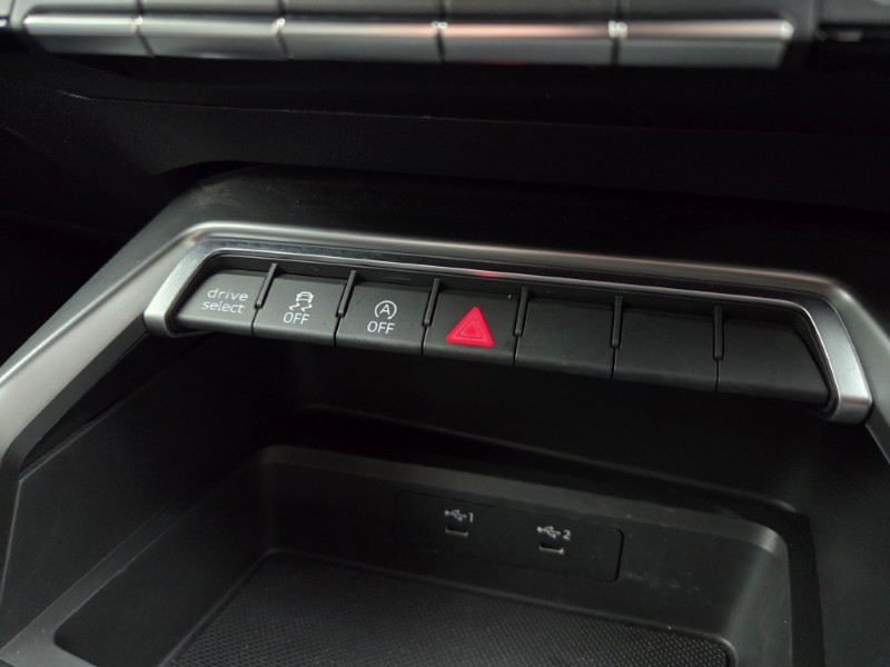 2022 (22) AUDI A3 35 TFSI Sport 5dr 5842391