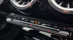 2021 (21) MERCEDES-BENZ A CLASS A200 Exclusive Edition 5dr Auto 5842631