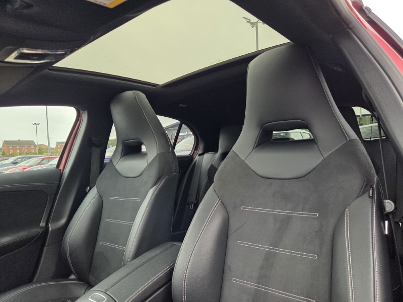 2021 (21) MERCEDES-BENZ A CLASS A200 Exclusive Edition 5dr Auto 5842620