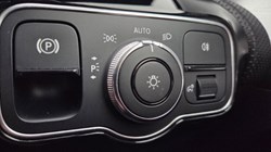 2021 (21) MERCEDES-BENZ A CLASS A200 Exclusive Edition 5dr Auto 5842641