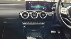 2021 (21) MERCEDES-BENZ A CLASS A200 Exclusive Edition 5dr Auto 5842616