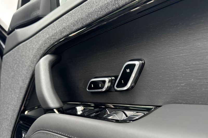 2024 (74) LAND ROVER RANGE ROVER SPORT 3.0 P550e Autobiography 5dr Auto 3474065