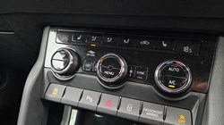 2019 (69) SKODA KAROQ 2.0 TDI SE L 4x4 5dr DSG 5840349