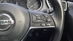 2020 (70) NISSAN QASHQAI 1.3 DiG-T N-Motion 5dr 5850756