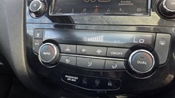 2020 (70) NISSAN QASHQAI 1.3 DiG-T N-Motion 5dr 5850760