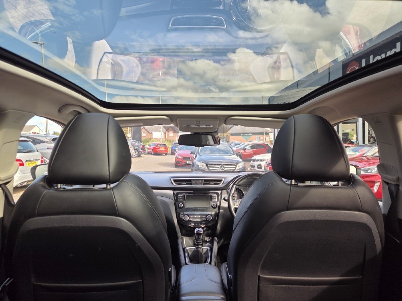 2020 (70) NISSAN QASHQAI 1.3 DiG-T N-Motion 5dr 5850742