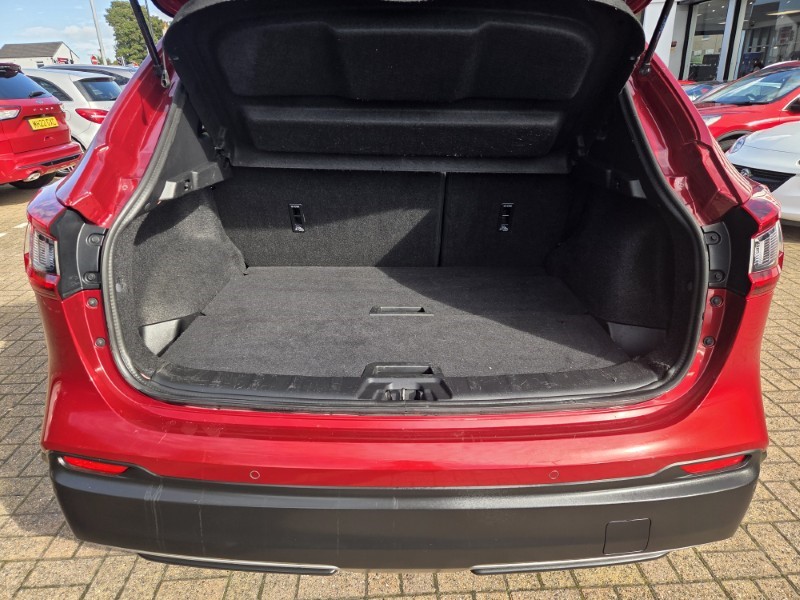 2020 (70) NISSAN QASHQAI 1.3 DiG-T N-Motion 5dr 5850740