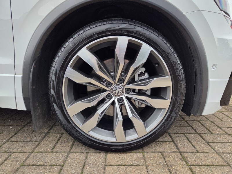 2016 (66) VOLKSWAGEN TIGUAN 2.0 TDi 190 4Motion R-Line 5dr DSG 5842545