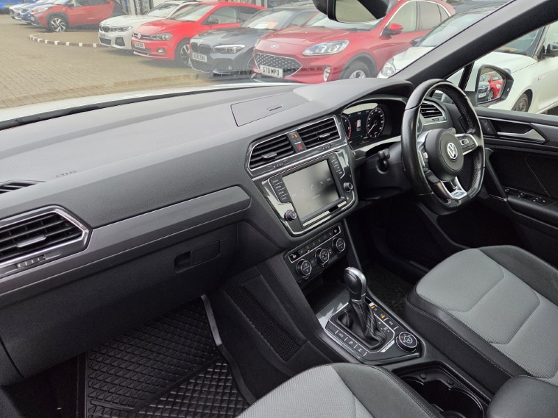 2016 (66) VOLKSWAGEN TIGUAN 2.0 TDi 190 4Motion R-Line 5dr DSG 5842570