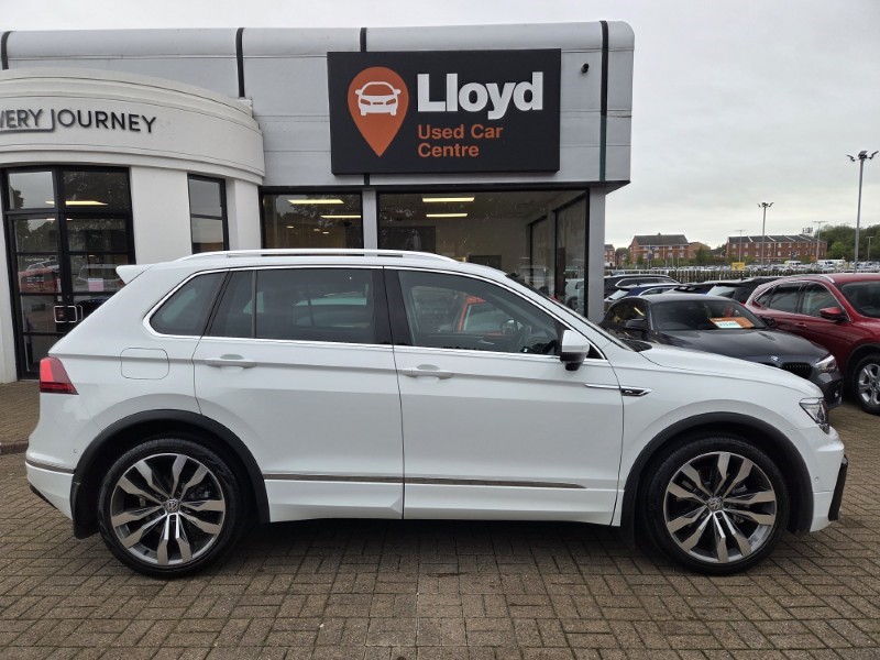 2016 (66) VOLKSWAGEN TIGUAN 2.0 TDi 190 4Motion R-Line 5dr DSG 5842544