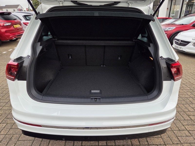 2016 (66) VOLKSWAGEN TIGUAN 2.0 TDi 190 4Motion R-Line 5dr DSG 5842561