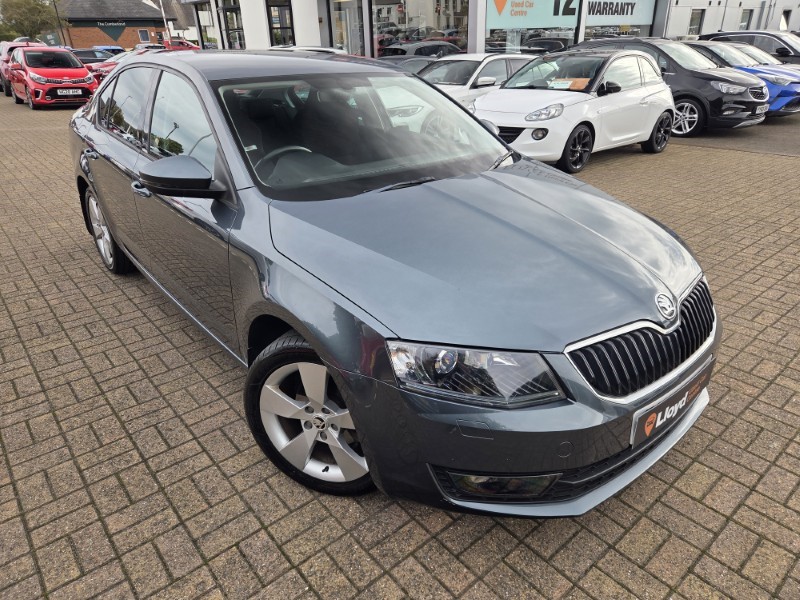 2017 (17) SKODA OCTAVIA 1.6 TDI 110 SE Sport 5dr 5860739