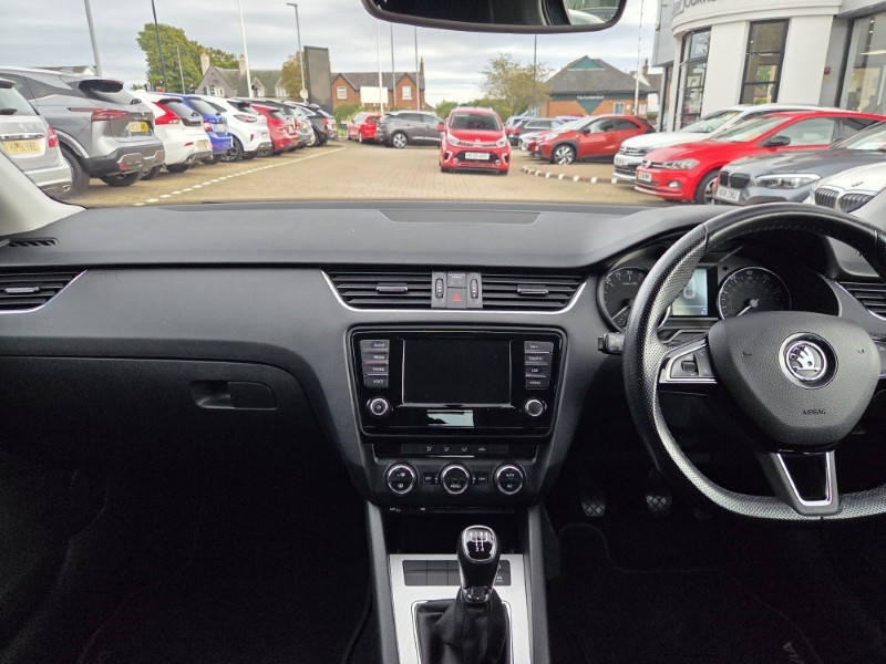 2017 (17) SKODA OCTAVIA 1.6 TDI 110 SE Sport 5dr 5860753