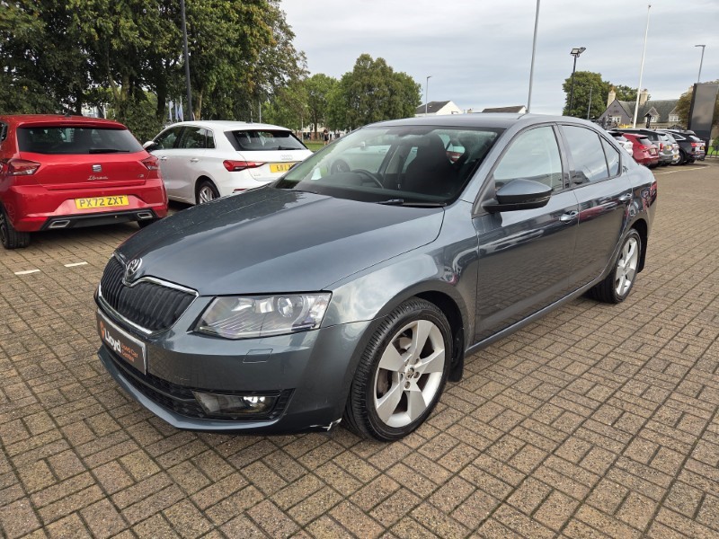 2017 (17) SKODA OCTAVIA 1.6 TDI 110 SE Sport 5dr 5860738