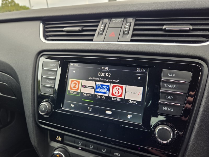 2017 (17) SKODA OCTAVIA 1.6 TDI 110 SE Sport 5dr 5860769