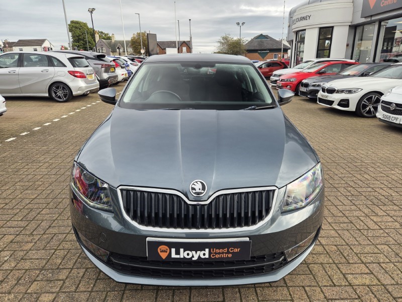 2017 (17) SKODA OCTAVIA 1.6 TDI 110 SE Sport 5dr 5860737