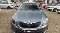 2017 (17) SKODA OCTAVIA 1.6 TDI 110 SE Sport 5dr 5860737