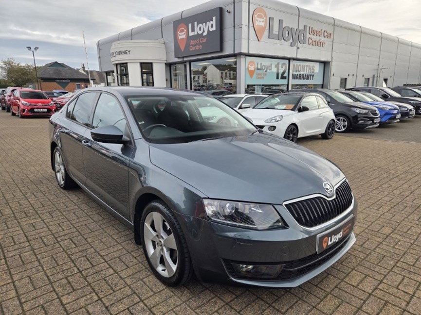 2017 (17) SKODA OCTAVIA 1.6 TDI 110 SE Sport 5dr