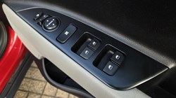 2018 (68) KIA STONIC 1.0T GDi 3 5dr 5850925