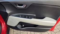 2018 (68) KIA STONIC 1.0T GDi 3 5dr 5850924
