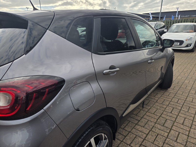 2019 (69) RENAULT CAPTUR 0.9 TCE 90 Iconic 5dr 5850861
