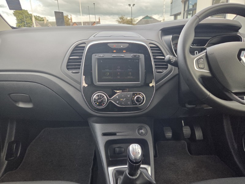 2019 (69) RENAULT CAPTUR 0.9 TCE 90 Iconic 5dr 5850874