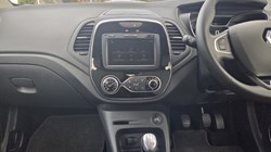 2019 (69) RENAULT CAPTUR 0.9 TCE 90 Iconic 5dr 5850874