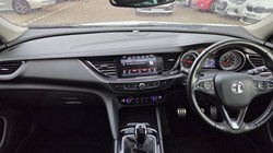 2017 (67) VAUXHALL INSIGNIA 2.0 Turbo D SRi Nav 5dr 5895622